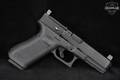 Glock G17 Gen5 MOS, Front Serrations (FS) 9mm Luger Black in Excellent Condition Image 3