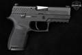 Sig Sauer P320 Compact 9mm Luger (9x19 Para) Black in Excellent Condition Image 3