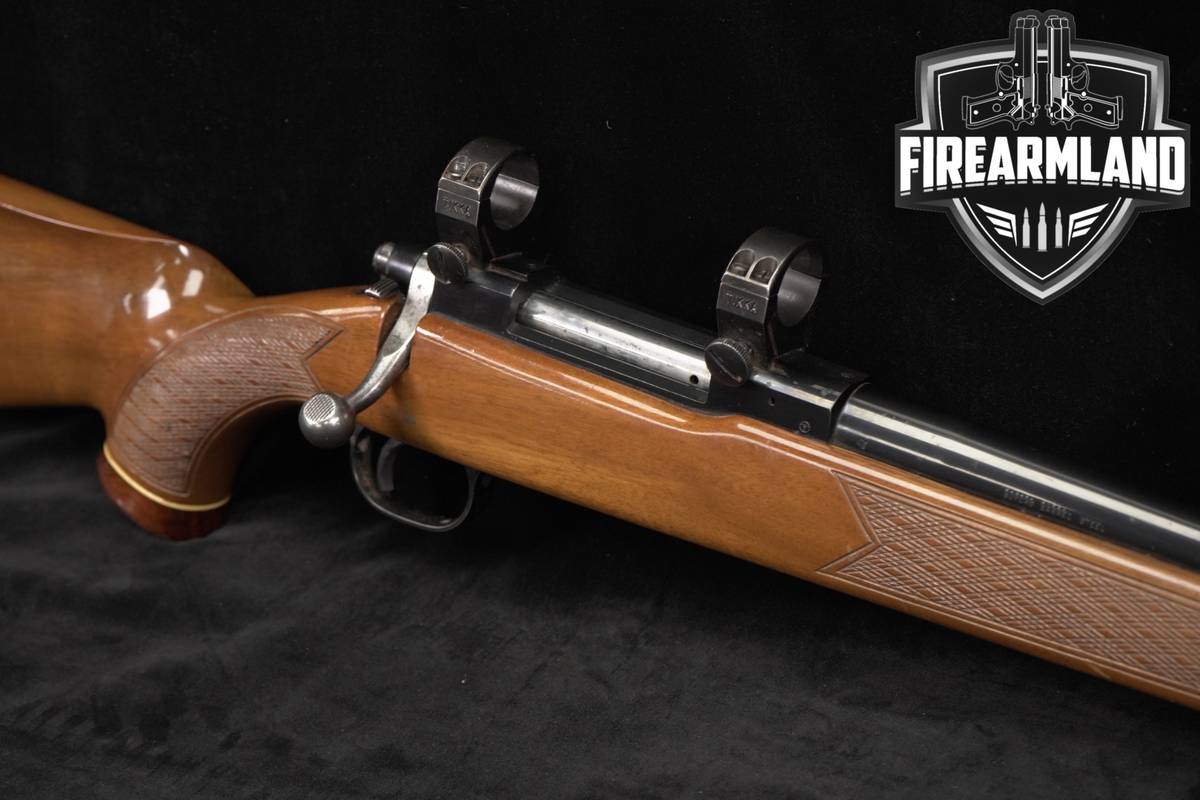 Tikka LSA-55 Deluxe 243 Win 22" Blued & Walnut LSA55