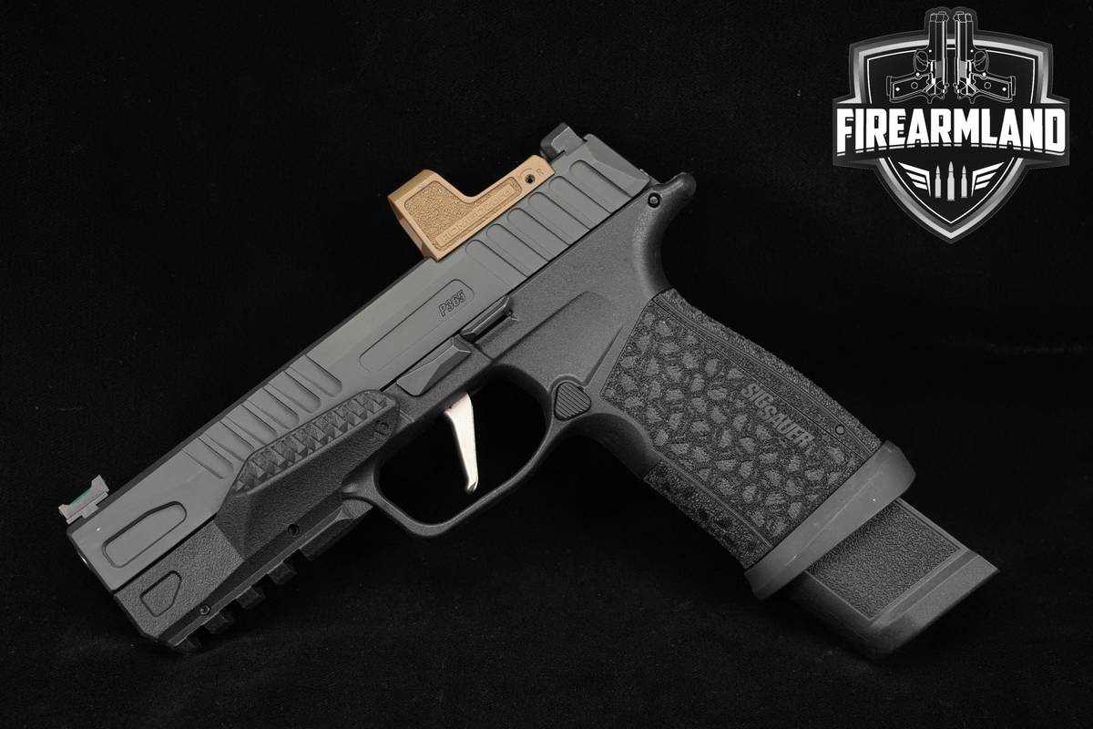 Sig Sauer P365 FUSE 9mm 4.3 +3 MAGS, ORIG CASE & OPTIC