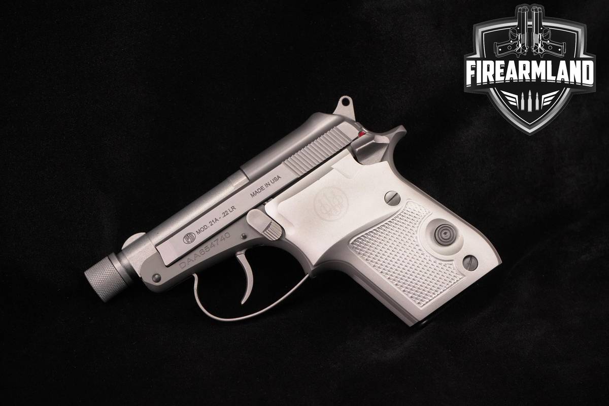 RARE! Beretta 21A Bobcat Covert Ghost Buster 22LR 2.9" Silver 21-A +CASE