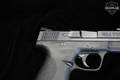 Smith & Wesson (S&W) M&P 40 Shield .40 S&W Black in Excellent Condition Image 4
