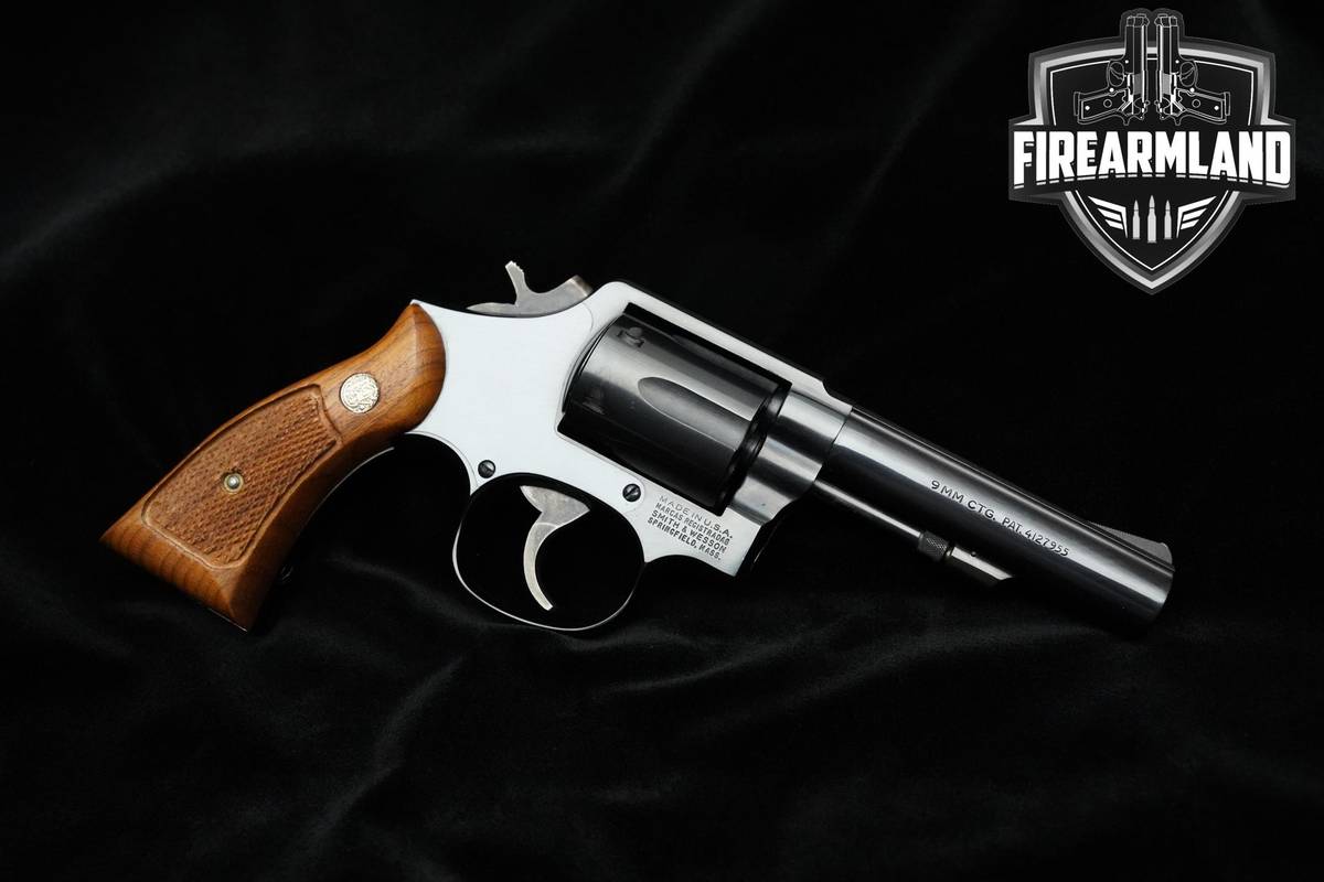 1976 Smith & Wesson (S&W) Model 547 9mm 4" Blued 547 S&W +ORIG BOX