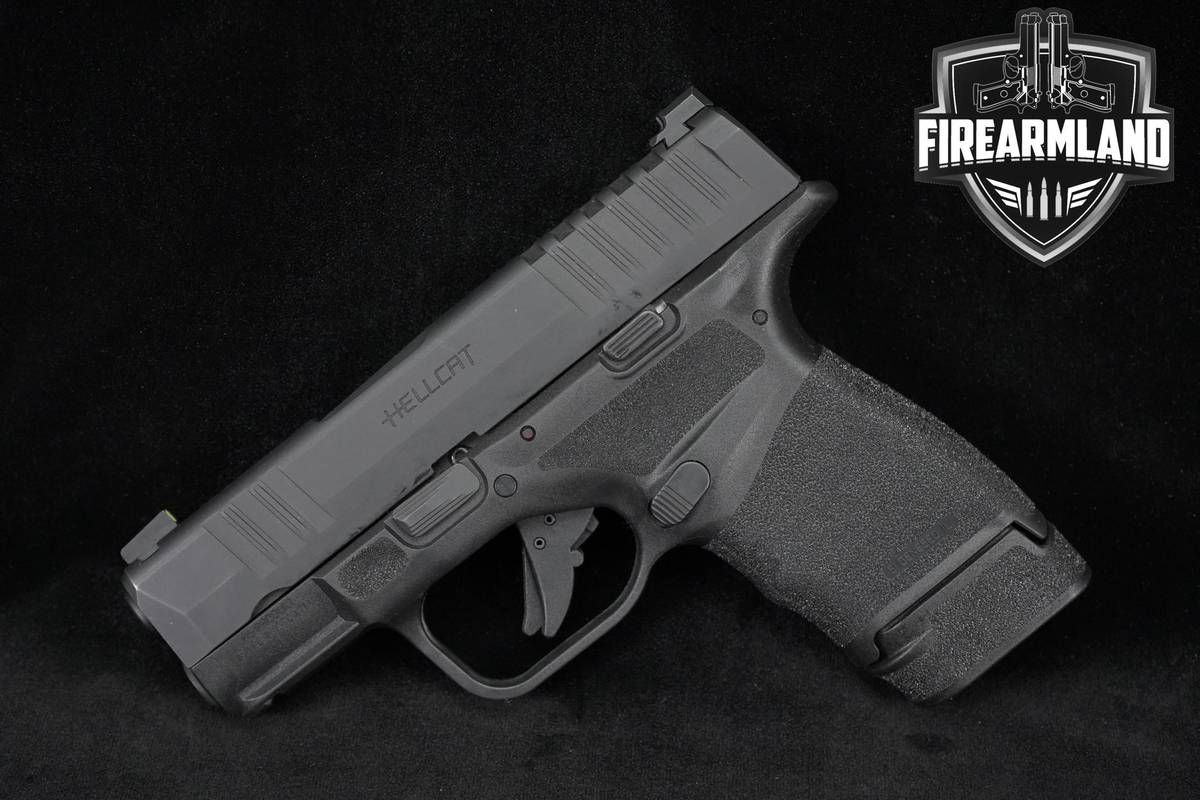 Springfield Armory Hellcat 9mm 3 +2 MAGS