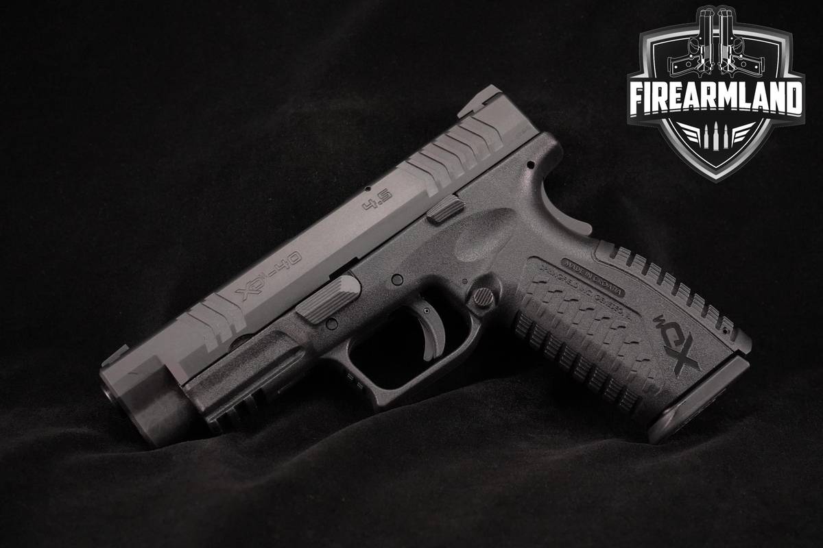 Springfield Armory XDM-40 40S&W 4.5" XDM40 +2 MAGS, ORIG CASE & HOLSTER