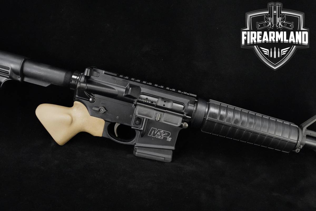 Smith & Wesson (S&W) M&P15 Compliant AR-15 AR15 AR S&W-M&P15 AR-15-AR15 AR