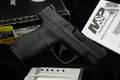 Smith & Wesson (S&W) M&P9 Shield 9mm Luger Black in Excellent Condition Image 2