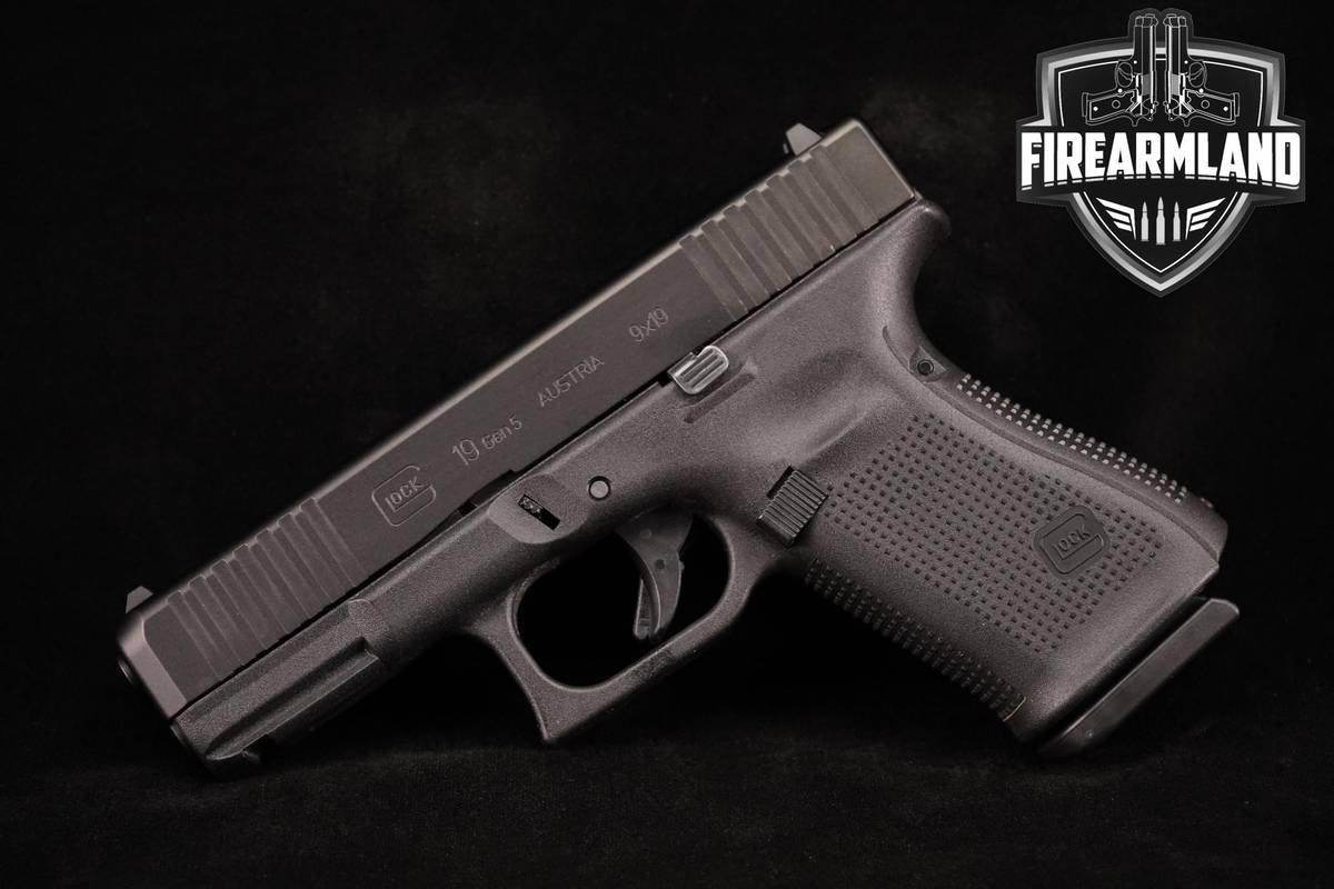 Glock 19 Gen5 9mm 4.02" G19 Gen 5 +3 MAGS, ORIG CASE & HOLSTER