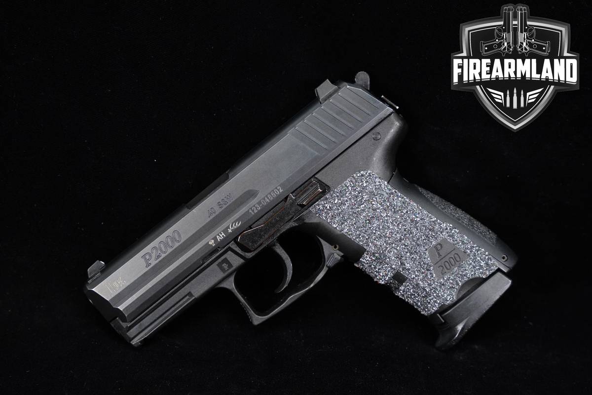 Heckler & Koch H&K HK P2000 V3 40 S&W 3.66" Pistol +2 MAGS & ORIG CASE