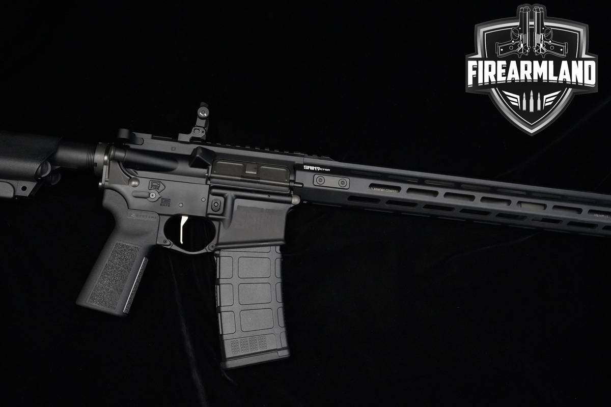 Springfield Armory Saint Victor AR-15 AR15 AR Springfield 4MAGS & ORIG CASE