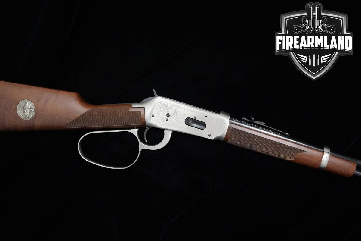 1981 Winchester Model 94 John Wayne Commemorative 32-40 Winchester 94 1894