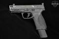 Smith & Wesson (S&W) M&P9 M2.0 Performance Center Full-Size Carry Comp 9mm Luger Two-Tone Gray & Black in Excellent Condition Image 4