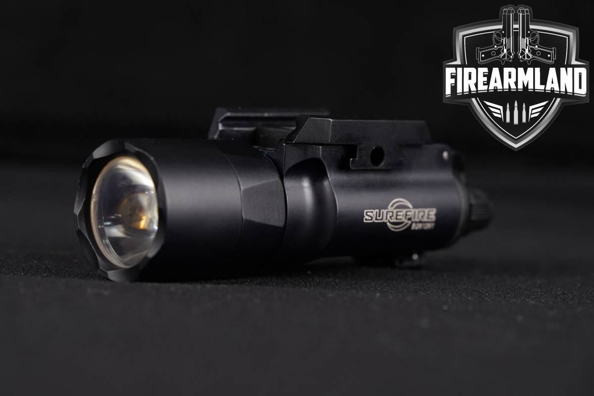 SureFire X300U-B Weapon Light X300-U X-300U
