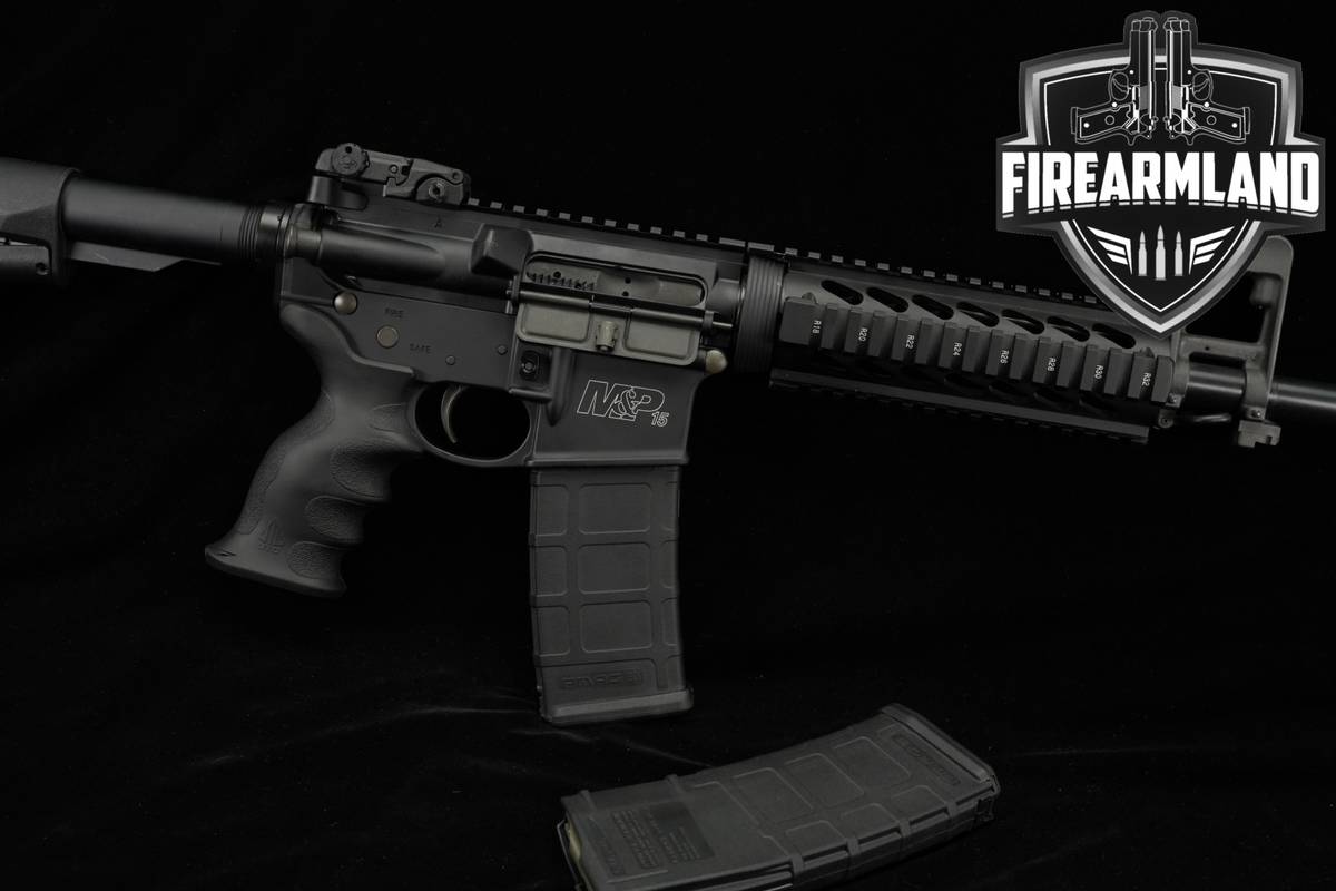 Smith & Wesson Model M&P-15 S&W 5.56 NATO AR15 AR 16" M&P15 MAGPUL +2 MAGS