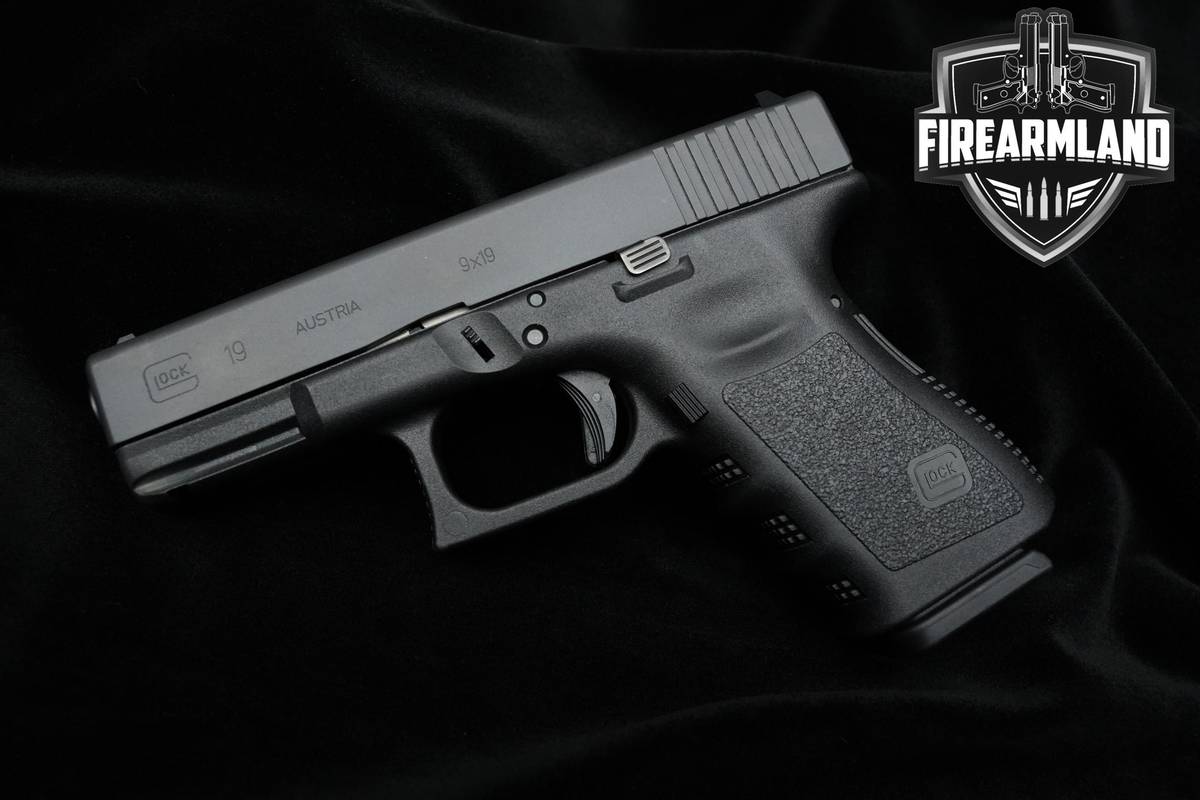 Glock 19 Gen3 9mm 4.02" 19 Glock G19 Gen 3 +2 MAGS & ORIG CASE