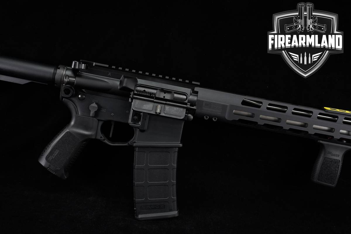 Sig Sauer M400 TREAD 5.56 NATO AR-15 AR15 16" SIGM400