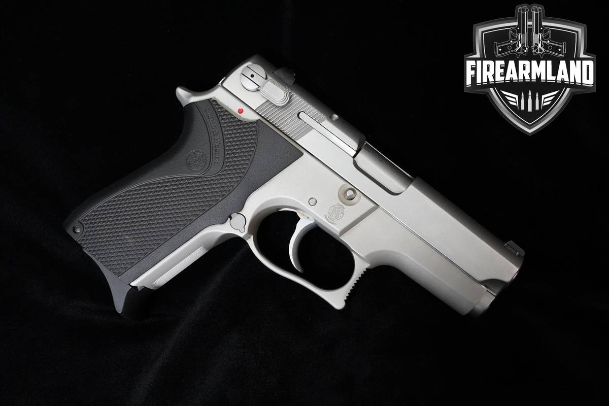 Smith & Wesson (S&W) Model 6906 9mm 3.5" Stainless Steel S&W 6906 Compact