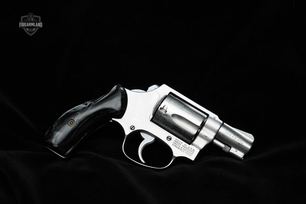 RARE 1977 Smith & Wesson Model 60 No Dash 38 Special Revolver S&W 60 38Spl