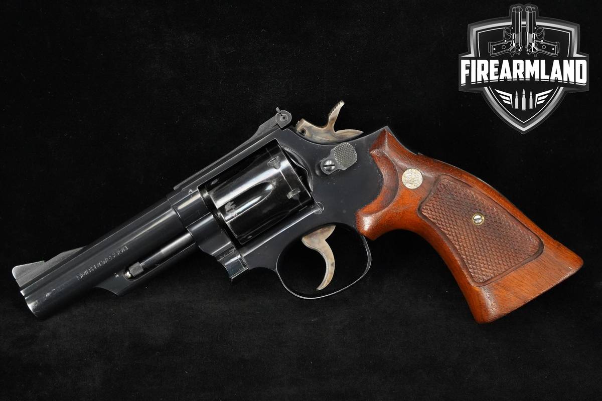 VINTAGE 1980 Smith & Wesson Model 19-4 Combat Magnum 357-Magnum 4" S&W 19-4
