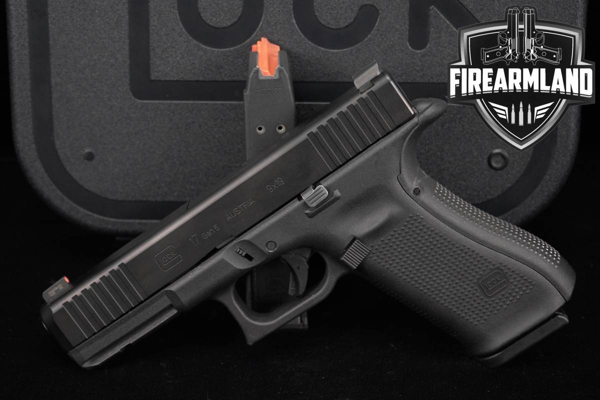 Glock 17 Gen5 G17 Gen 5 9mm 4.49" +2 MAGS & ORIG CASE