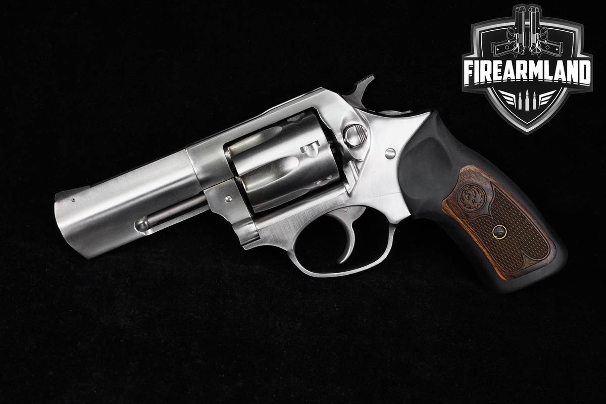 Ruger SP101 327 Federal Magnum 3.06" Satin Stainless SP-101 +ORIG CASE