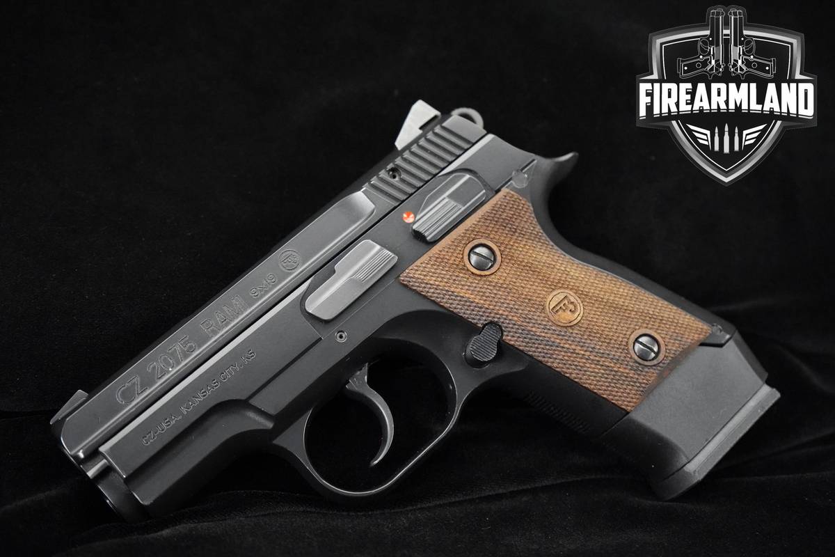 LAST YEAR! 2020 CZ 2075 RAMI 9mm 3" CZ +4 MAGS, ORIG CASE & HOLSTER
