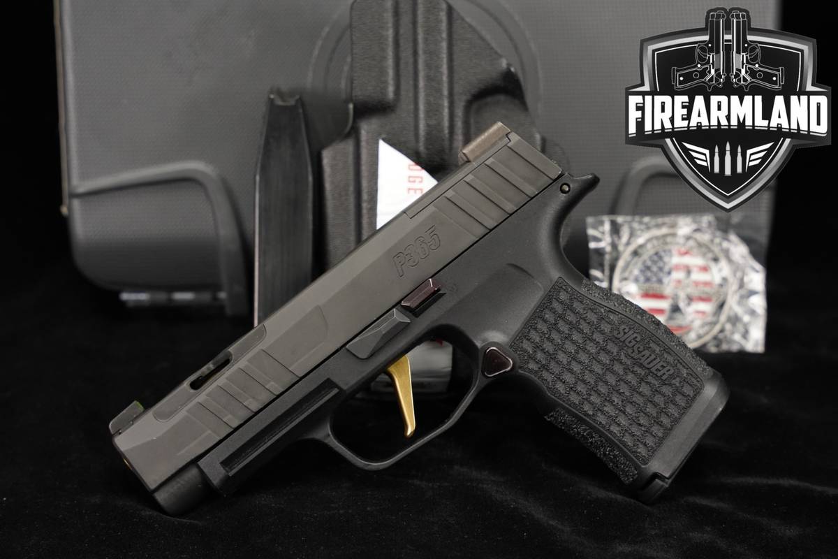 Sig Sauer P365XL Custom Works Spectre 9mm 3.7 P 365 +2 MAGS & HOLSTER