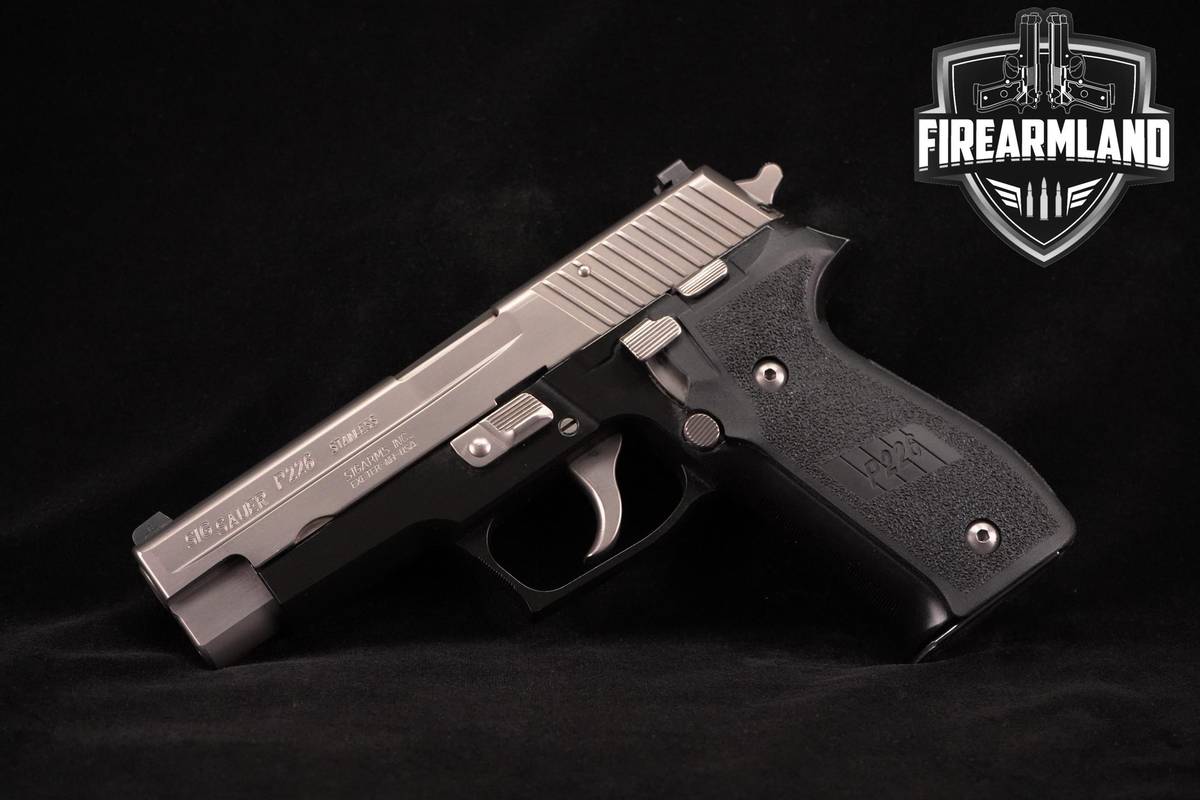 1990's Sig Sauer P226 Stainless 9mm 4.4" P-226-S P226S +2 MAGS & ORIG CASE