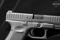 Glock 44 .22 LR Black in Excellent Condition Image 4
