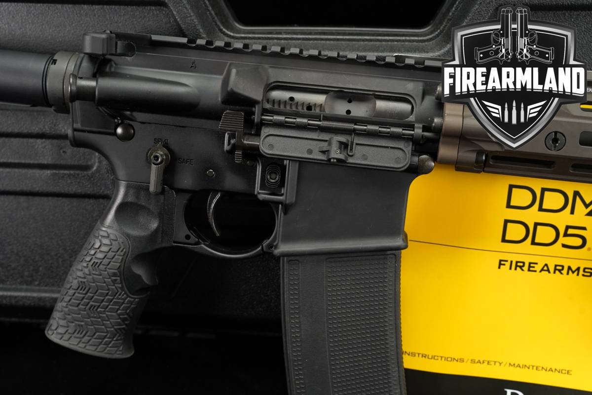 SBR Daniel Defense DD4 RIII S 5.56 NATO AR-15 AR15 DD-4 +3 MAGS & ORIG CASE