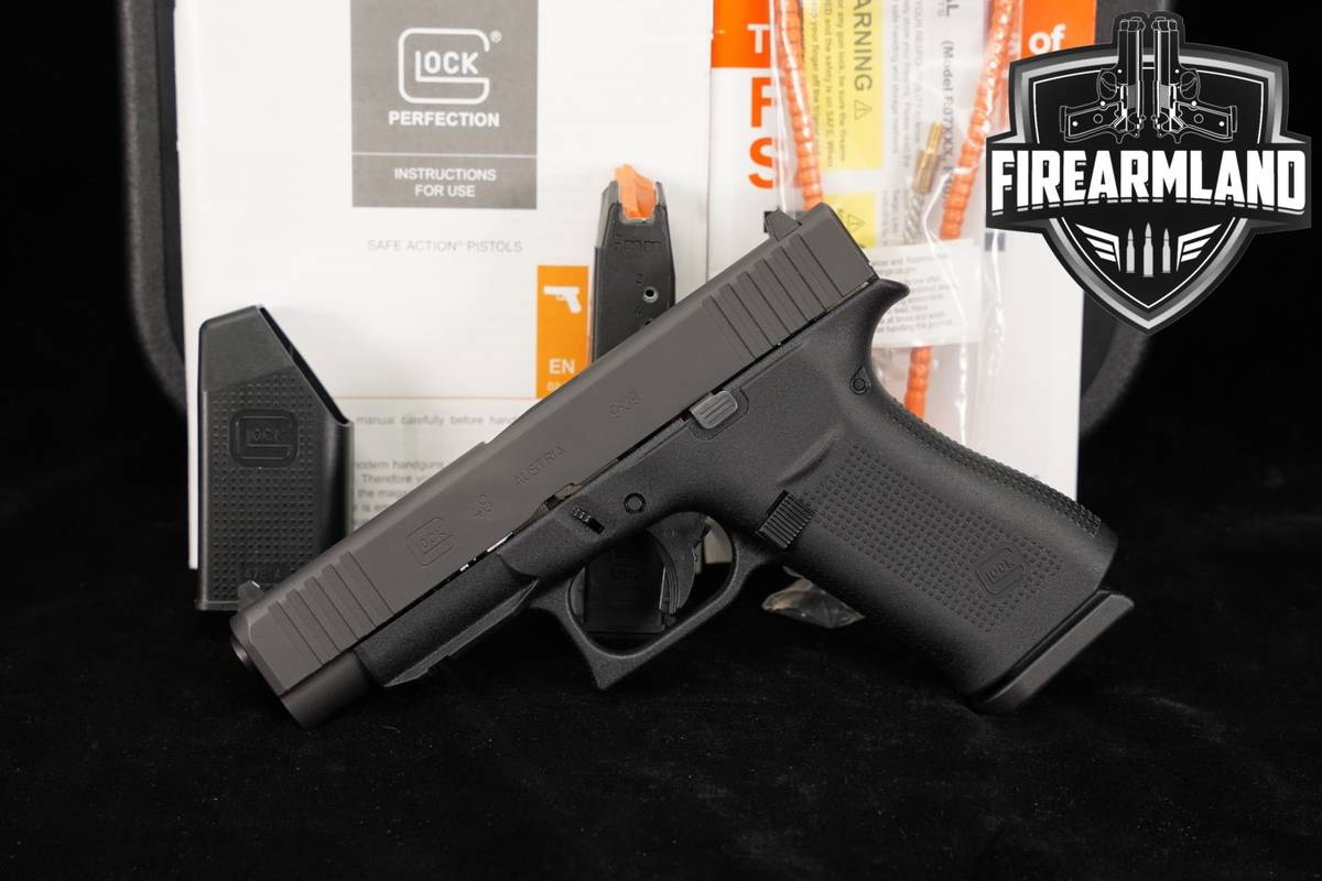 Glock 48 G48 9mm 4.17" Two-Tone Silver & Black +2 MAGS & ORIG CASE