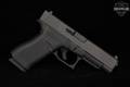 Glock G48 9mm Luger Two-Tone Silver & Black in Excellent Condition Image 4