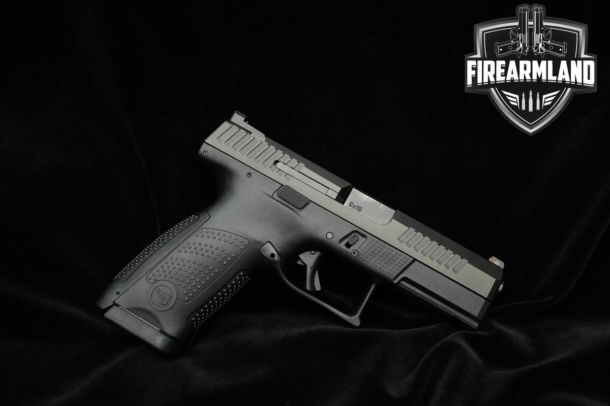 CZ P-10 C 9mm 4.02" P-10 CZ P10C +2 MAGS & ORIG CASE