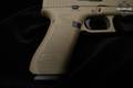 Glock 17 FDE Gen5 9mm Luger FDE (Flat Dark Earth) in Excellent Condition Image 3