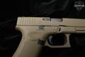 Glock 17 FDE Gen5 9mm Luger FDE (Flat Dark Earth) in Excellent Condition Image 4