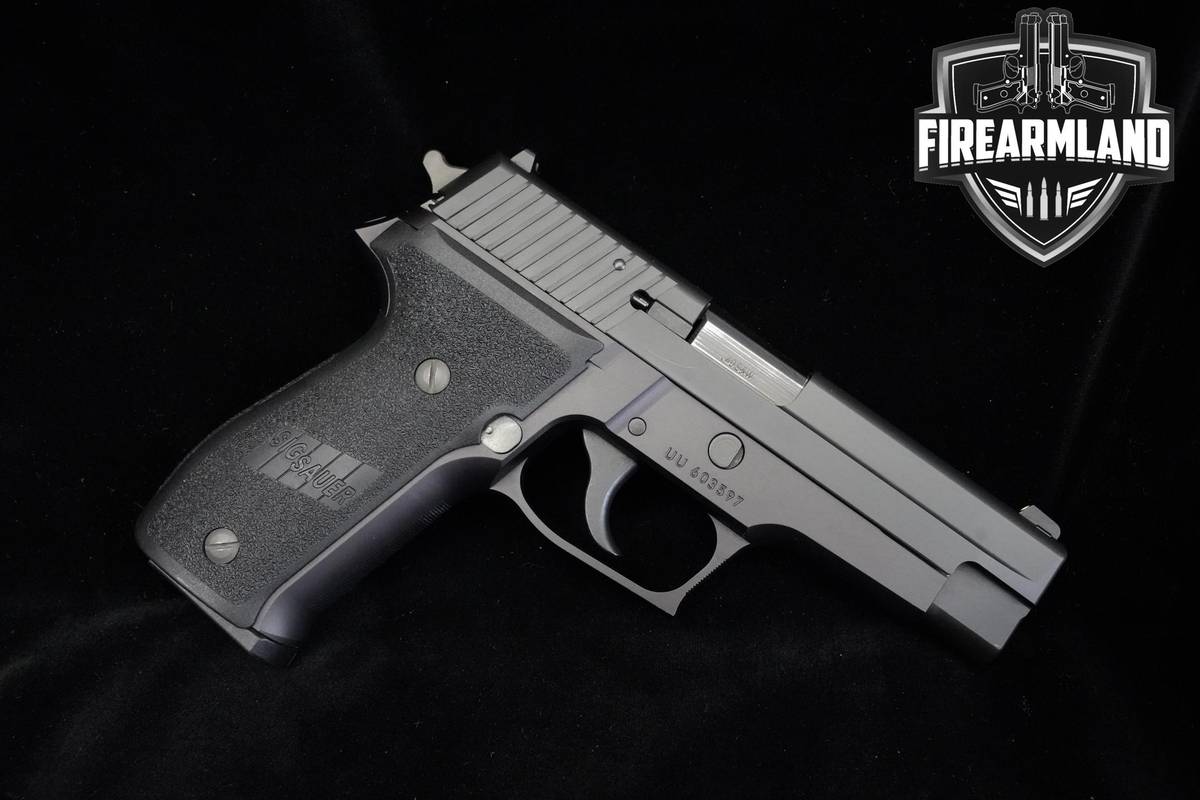 Sig Sauer P226 40 S&W 4.4" Nitron P226 +2 MAGS & ORIG CASE