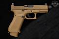 Glock G19X MOS; Threaded Barrel; Davidson's Exclusive 9mm Luger Coyote in Excellent Condition Image 5