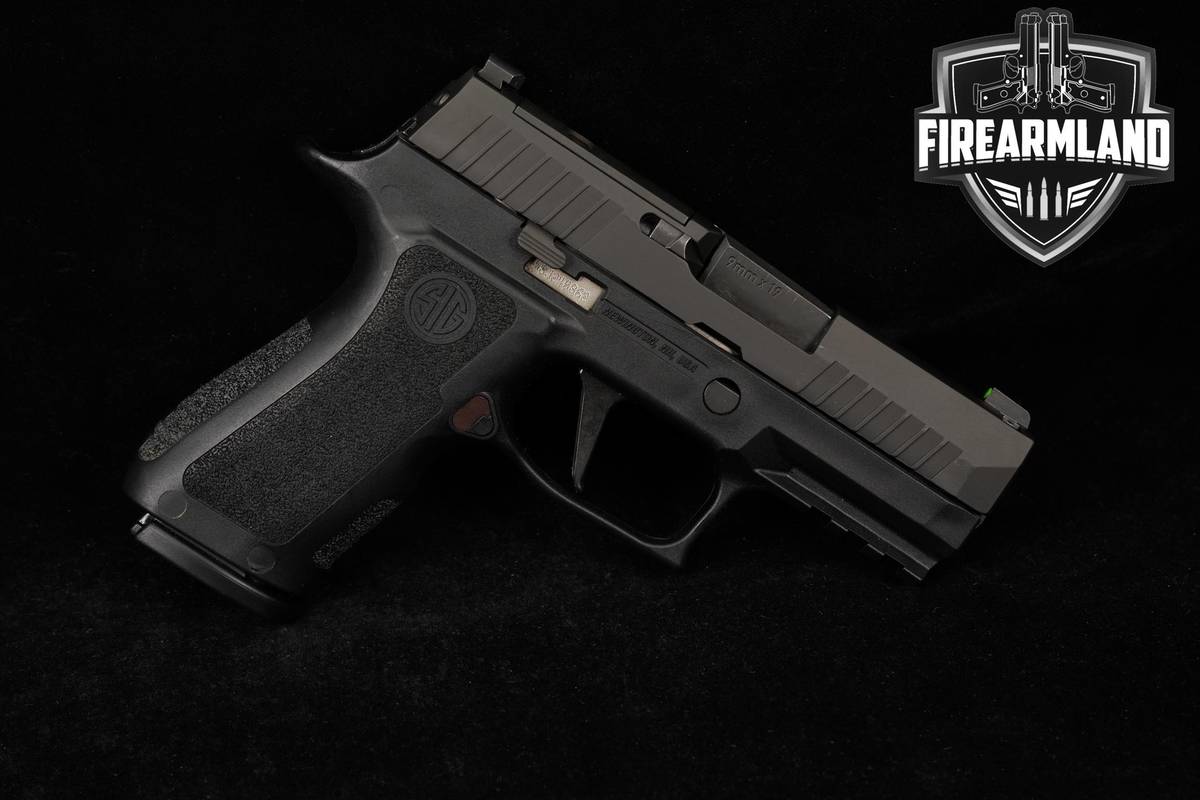 Sig Sauer P320 X-Series XCompact 9mm 3.6" P-320 Compact +2 MAGS & ORIG CASE