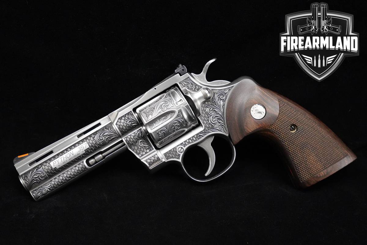 DESIRED Colt Python Royal Snake Scale 357-Magnum 4.25" Colt-Python OG-CASE