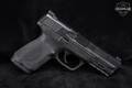 Smith & Wesson (S&W) M&P9 M2.0 Compact No Thumb Safety 9mm Luger Black in Excellent Condition Image 4
