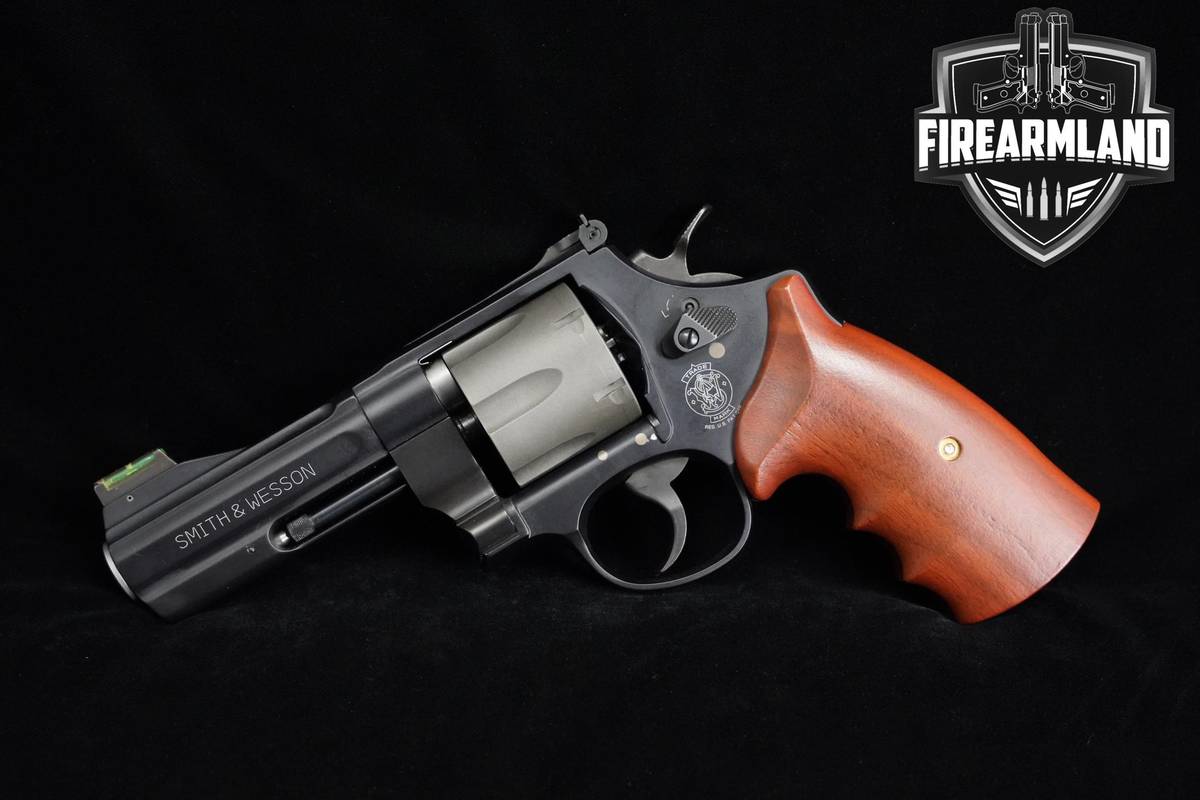 Smith & Wesson Model 325 AirLite PD 45-ACP 4" S&W 325PD +ORIG CASE