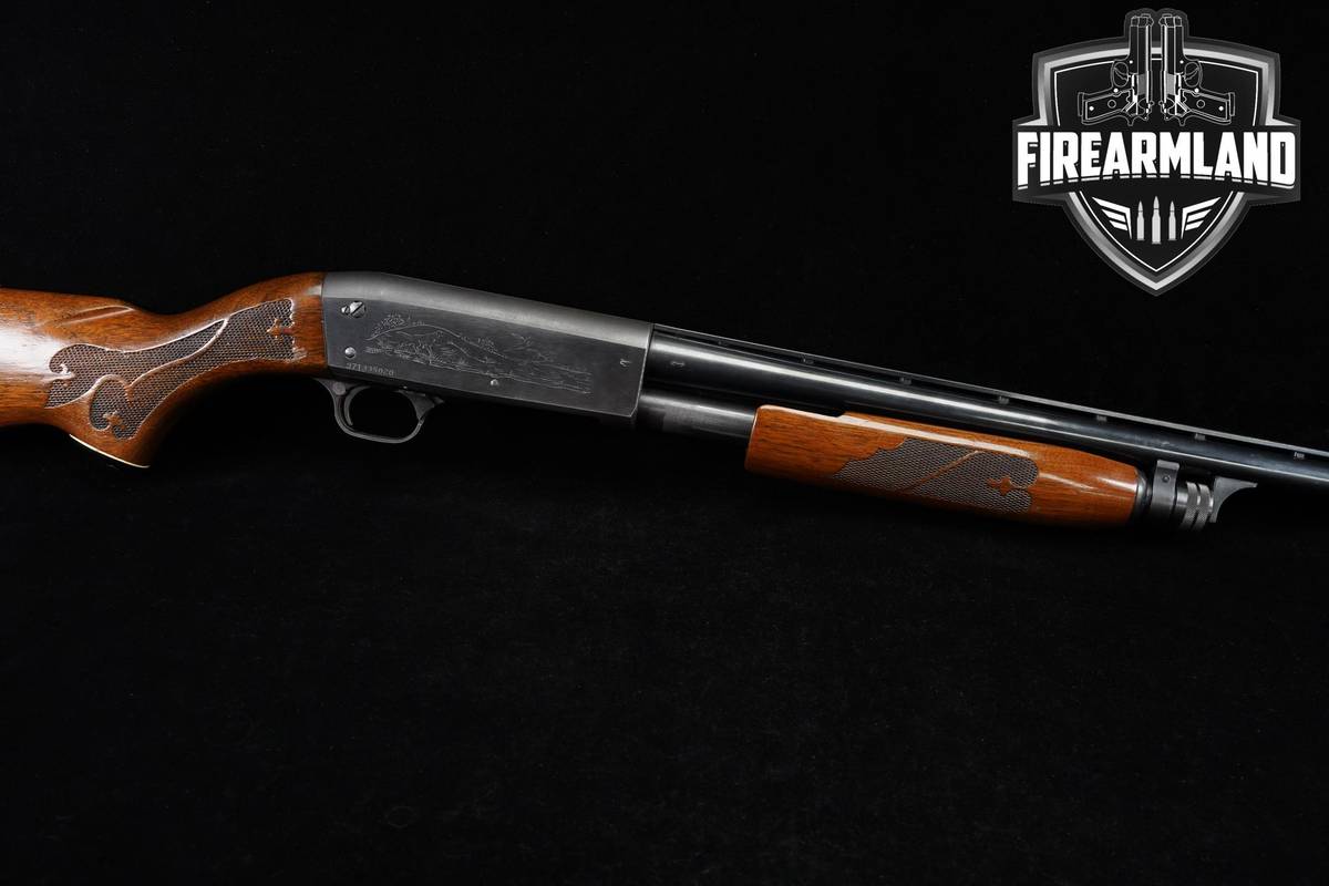 VINTAGE 1973 Ithaca Model 37 Featherlight 20-Gauge 28" Blued & Walnut 2-3/4