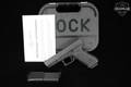Glock 22 Gen3 .40 S&W Black in Excellent Condition Image 2