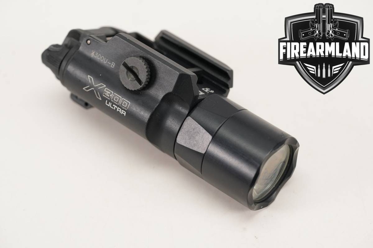 SureFire X300 Ultra 1,000 Lumens & 11,300 Candela Weapon Light X-300