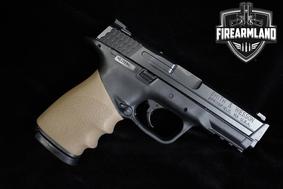 Smith & Wesson (S&W) M&P40 40 S&W 4.25" M&P40 M&P-40 +2 MAGS & ORIG CASE