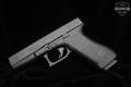 Glock 17 Classic 9mm Luger Black DLC in Excellent Condition Image 2
