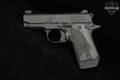 Kimber Micro 9 Black FO 9mm Luger Black in Excellent Condition Image 4