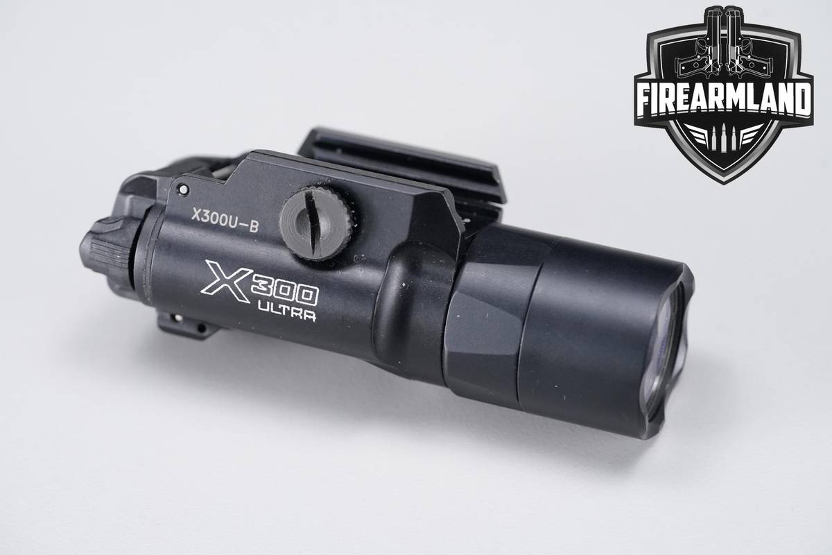 SureFire X300 Ultra 1000 Lumens X300U B Weapon Light