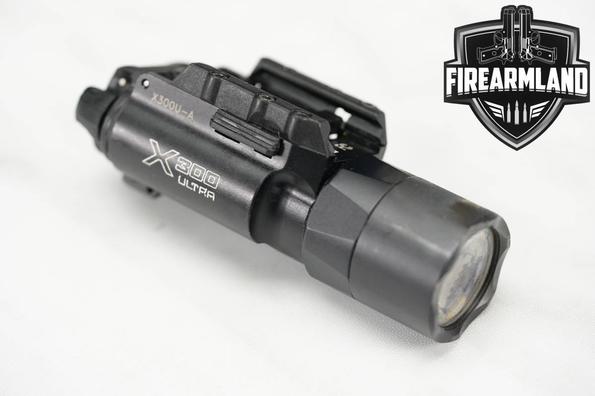 SureFire X300 Ultra 1,000 Lumens & 11,300 Candela Weapon Light X-300