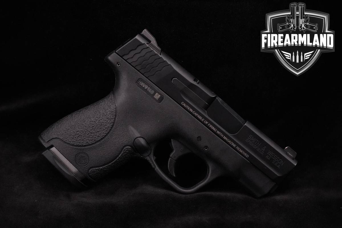 Smith & Wesson S&W M&P9 Shield 9mm 3.1" Armornite M&P-9 +5 MAGS & HOLSTER